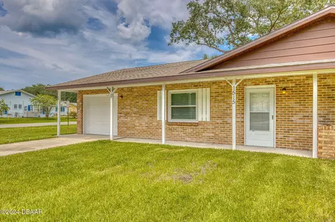 Exterior - 1515 Mango Tree Dr, Edgewater, FL 32132 photo 2 of 2