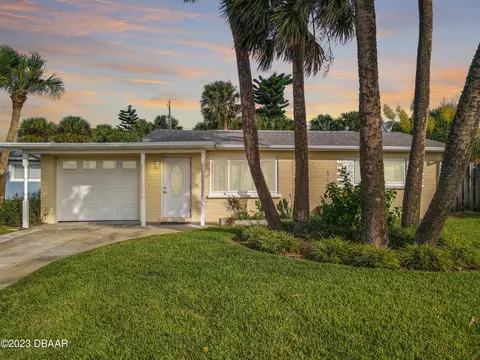 9 Seabreeze Dr, Ormond Beach, FL 32176 photo 2