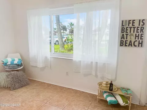 9 Seabreeze Dr, Ormond Beach, FL 32176 photo 5