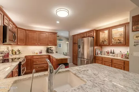 25 Treetop Cir, Ormond Beach, FL 32174 photo 11
