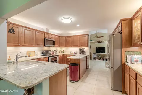25 Treetop Cir, Ormond Beach, FL 32174 photo 10