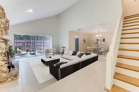 17 Maplewood Trl, Ormond Beach, FL 32174 photo 9