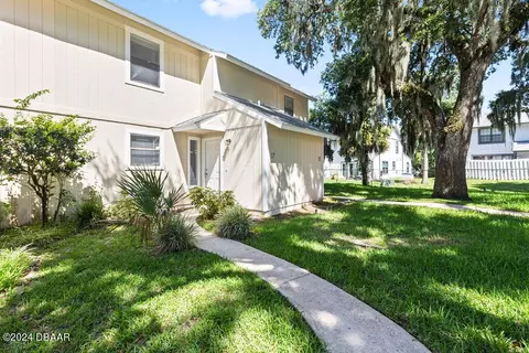 17 Tomoka Meadows Blvd, Ormond Beach, FL 32174