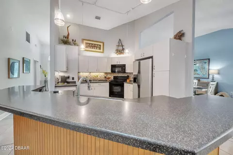 Kitchen - 15 Fernery Trl, Ormond Beach, FL 32174 photo 1 of 4