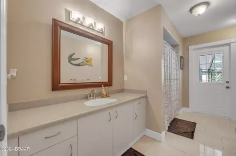 Bath - 15 Fernery Trl, Ormond Beach, FL 32174 photo 4 of 5