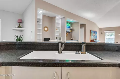 Kitchen - 15 Fernery Trl, Ormond Beach, FL 32174 photo 4 of 4