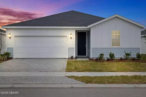 31 Ararat Dr, Palm Coast, FL 32137