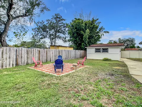 Exterior - 56 Oak Ave, Ormond Beach, FL 32174 photo 7 of 11