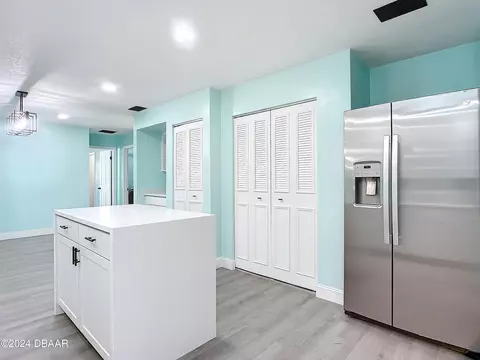 Kitchen - 56 Oak Ave, Ormond Beach, FL 32174 photo 5 of 8