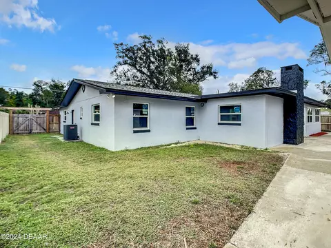 Exterior - 56 Oak Ave, Ormond Beach, FL 32174 photo 6 of 11