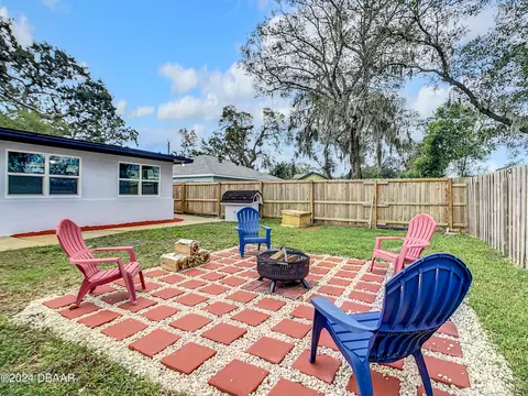 Exterior - 56 Oak Ave, Ormond Beach, FL 32174 photo 9 of 11