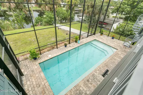 Exterior - 272 Putnam Ave, Ormond Beach, FL 32174 photo 6 of 17