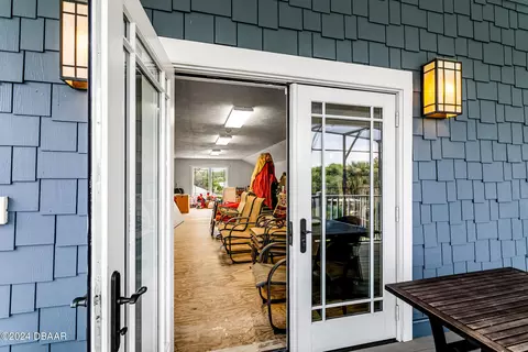 Exterior - 272 Putnam Ave, Ormond Beach, FL 32174 photo 12 of 17