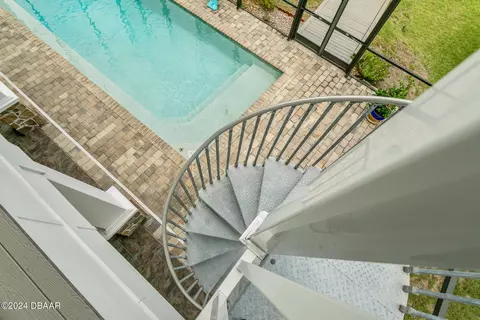 Exterior - 272 Putnam Ave, Ormond Beach, FL 32174 photo 11 of 17