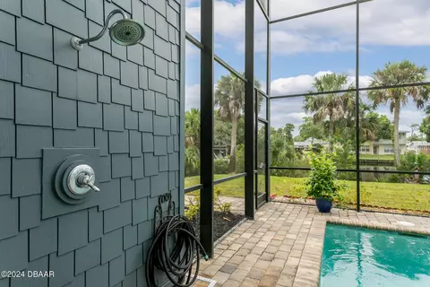 Exterior - 272 Putnam Ave, Ormond Beach, FL 32174 photo 14 of 17