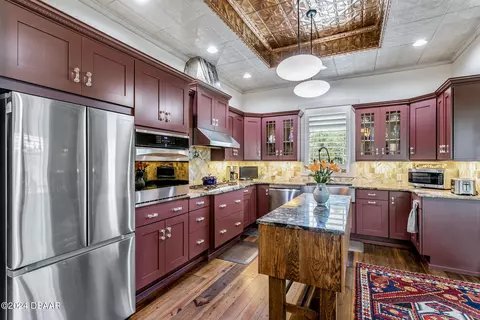 Kitchen - 272 Putnam Ave, Ormond Beach, FL 32174 photo 1 of 6