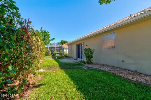 Exterior - 3814 Islamorada Dr, Ormond Beach, FL 32176 photo 6 of 7