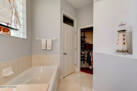 Bath - 3814 Islamorada Dr, Ormond Beach, FL 32176 photo 4 of 6