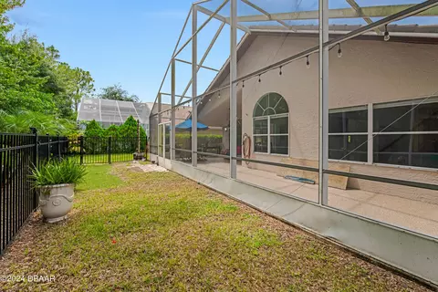 Exterior - 407 Seabrook Rd, Ormond Beach, FL 32174 photo 5 of 9