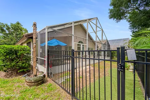 Exterior - 407 Seabrook Rd, Ormond Beach, FL 32174 photo 7 of 9