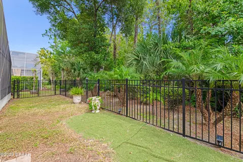 Exterior - 407 Seabrook Rd, Ormond Beach, FL 32174 photo 6 of 9