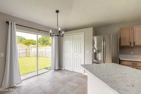 302 Two Oaks Dr, Edgewater, FL 32141 photo 9
