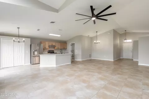 302 Two Oaks Dr, Edgewater, FL 32141 photo 3