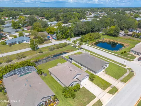 302 Two Oaks Dr, Edgewater, FL 32141 photo 38