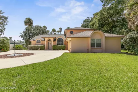 915 Lambert Ave, Flagler Beach, FL 32136