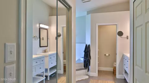 Bath - 16 Meadow Ridge Vw, Ormond Beach, FL 32174 photo 1 of 5