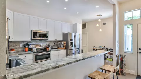 Kitchen - 16 Meadow Ridge Vw, Ormond Beach, FL 32174 photo 2 of 3