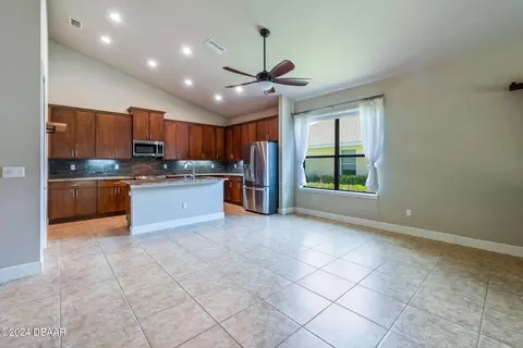 Living - 667 Elk River Dr, Ormond Beach, FL 32174 photo 6 of 6