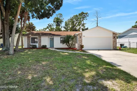 1212 Justice St, Port Orange, FL 32129