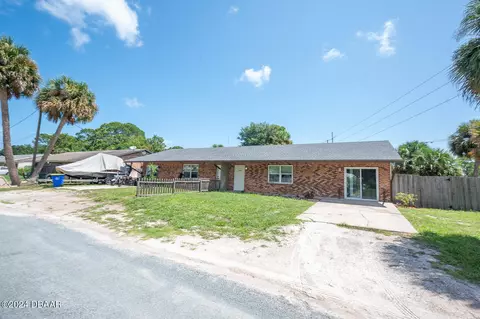Exterior - 15271529 Juniper Dr, Edgewater, FL 32132 photo 1 of 3