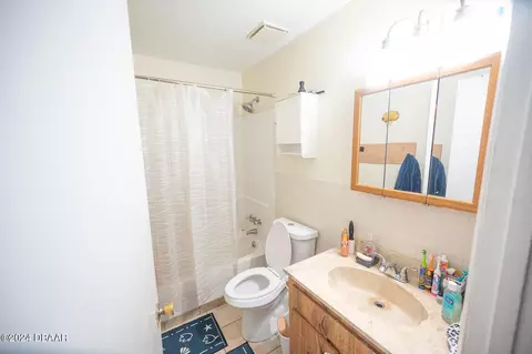 Bath - 15271529 Juniper Dr, Edgewater, FL 32132 photo 4 of 4