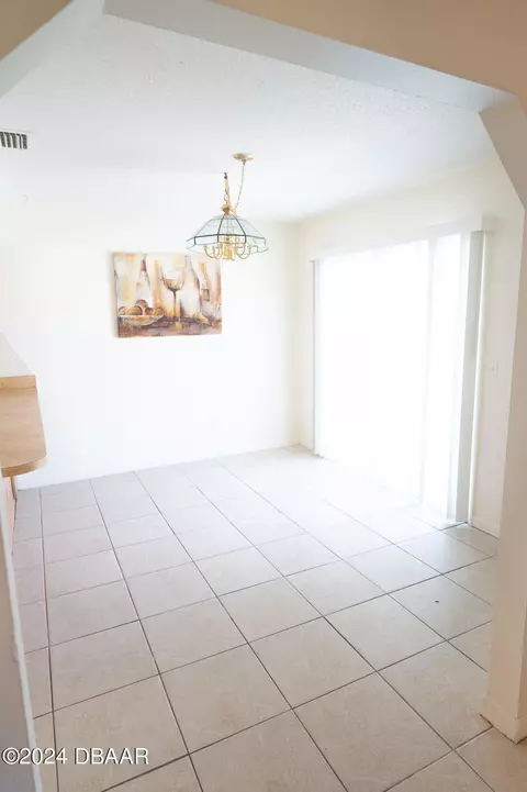 Dining - 15271529 Juniper Dr, Edgewater, FL 32132 photo 1 of 2