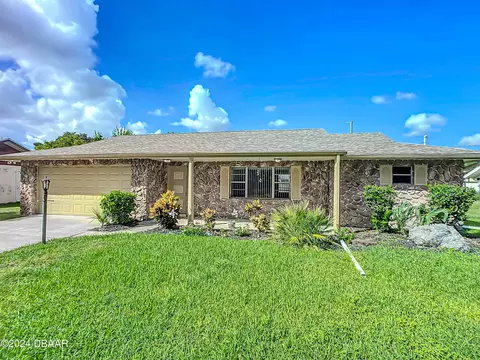 1104 Golfview Dr, Daytona Beach, FL 32114