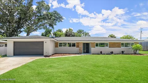 92 University Cir, Ormond Beach, FL 32176