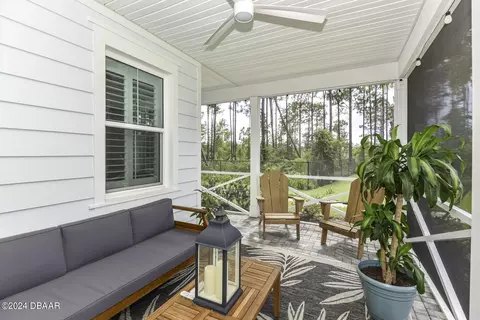 335 Pop Top Ln, Daytona Beach, FL 32124