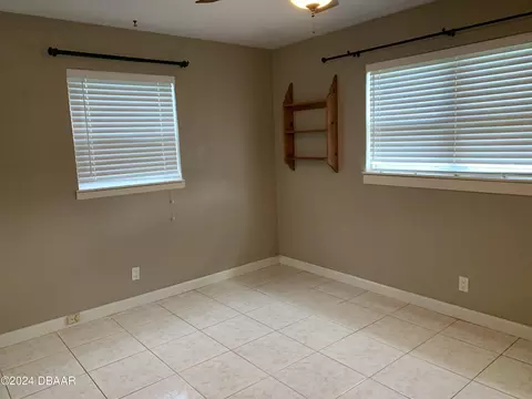 25 Seaside Dr, Ormond Beach, FL 32176 photo 10