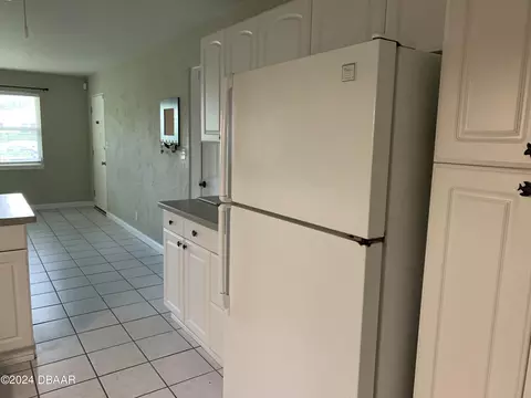 25 Seaside Dr, Ormond Beach, FL 32176 photo 8
