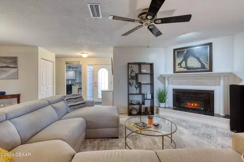 Living - 331 Timberline Trl, Ormond Beach, FL 32174 photo 1 of 4