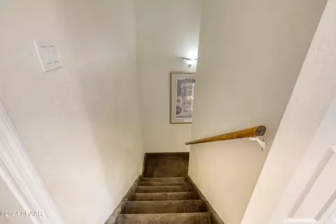 Entry Way - 331 Timberline Trl, Ormond Beach, FL 32174 photo 5 of 8
