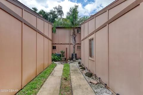 Exterior - 331 Timberline Trl, Ormond Beach, FL 32174 photo 2 of 17