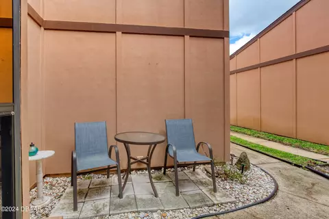 Exterior - 331 Timberline Trl, Ormond Beach, FL 32174 photo 4 of 17