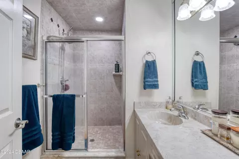Bath - 331 Timberline Trl, Ormond Beach, FL 32174 photo 4 of 7