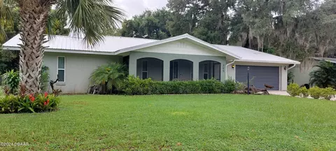 305 Oakwood Ln, Fruitland Park, FL 34731