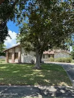5808 Westport Dr, Port Orange, FL 32127