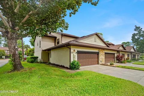 124 Dovecote Ln, Daytona Beach, FL 32114