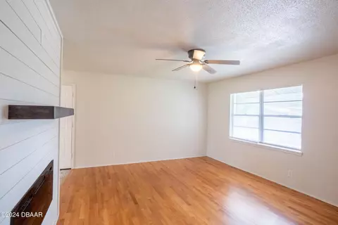 Living - 1809 Green Pl, Ormond Beach, FL 32174 photo 4 of 4